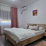 Niko * Năvodari
